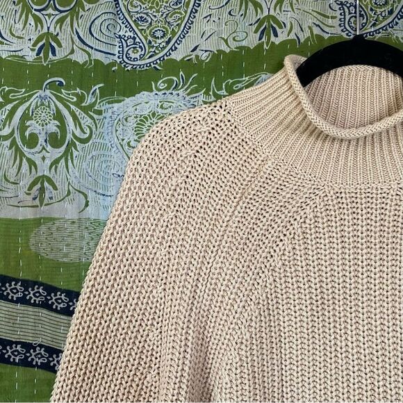 J. Crew Sandy Beach Relaxed Rolled Neck Sweater Size Medium - Picture 4 of 14